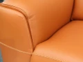 Nowoczesna sofa relaksacyjna Milano ze skóry naturalnej, idealna do eleganckich aranżacji i komfortowego wypoczynku w domu.