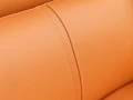 Wygodna sofa skórzana Milano z automatyczną regulacją pozycji, zapewniająca wyjątkowy komfort podczas codziennego relaksu.