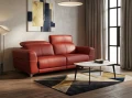 Skórzana sofa Milano z funkcją relaksu sterowaną elektrycznie, regulowanymi zagłówkami i wyjątkowym komfortem codziennego wypoczynku.