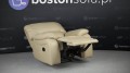 Fotel  Alaska firmy Bostonsofa - otwarty podnóżek i obniżone oparcie do leżenia, kolor cappuccino