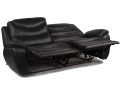 Duża i wygodna sofa ze skóry Nevada z rozłożonymi siedziskami z funkcją relaks.