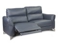 Skórzana sofa brooklyn z elektryczną regulacją relax w kolorze granatowym.